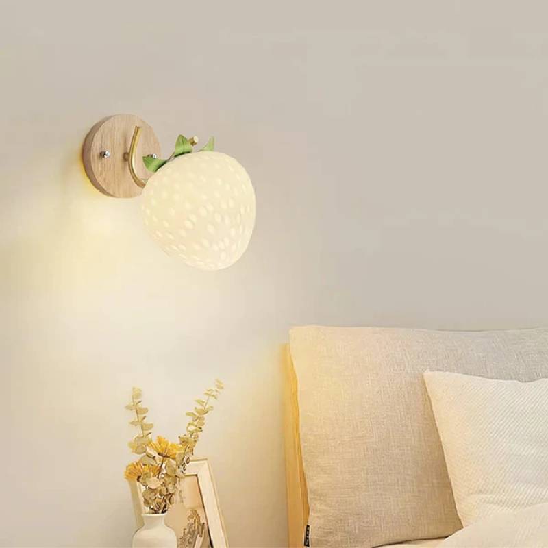 Adorable_Strawberry_Wall_Lamp_1