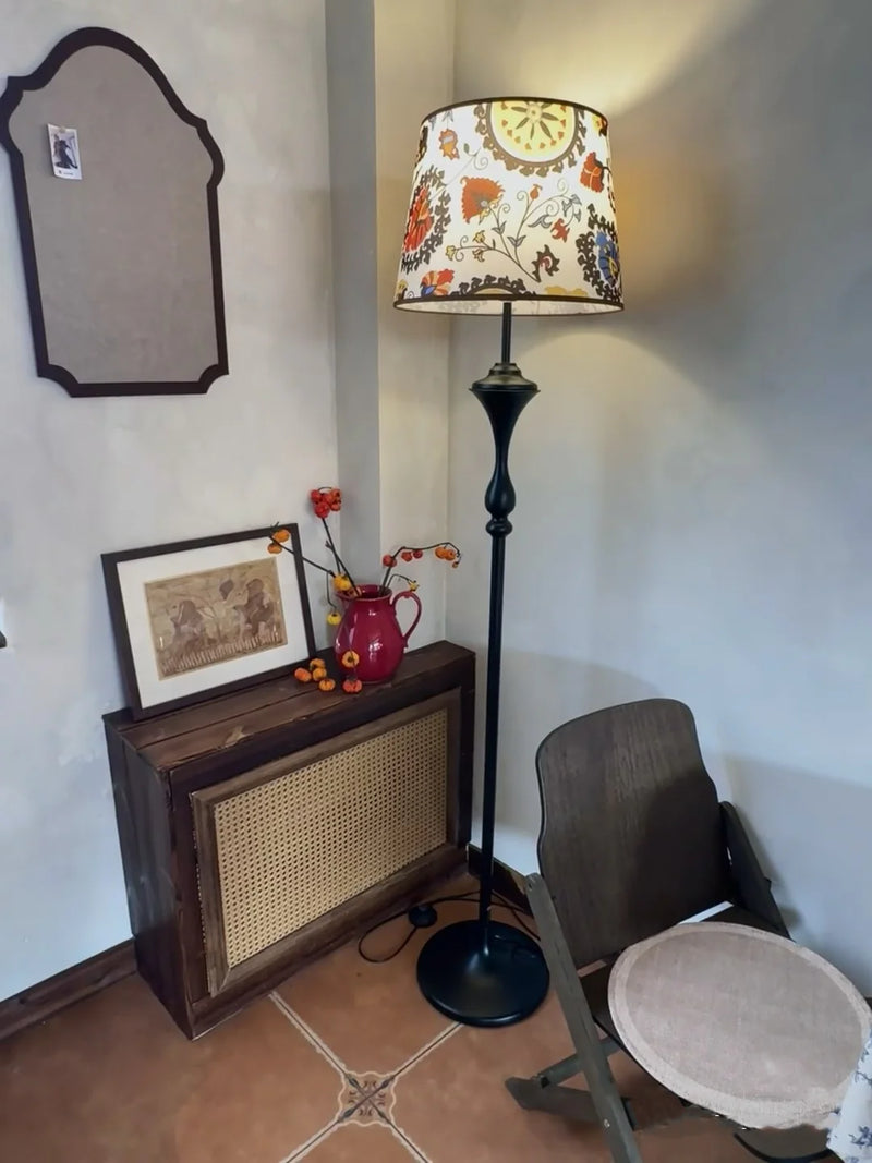 Aimanla_Floor_Lamp_03