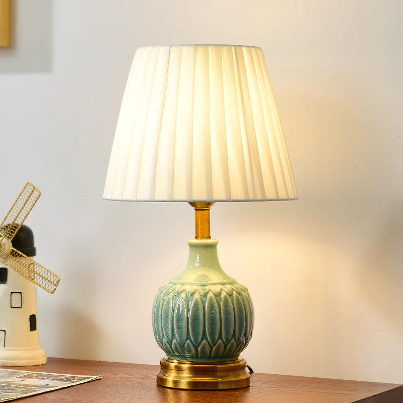 American Ice Table Lamp