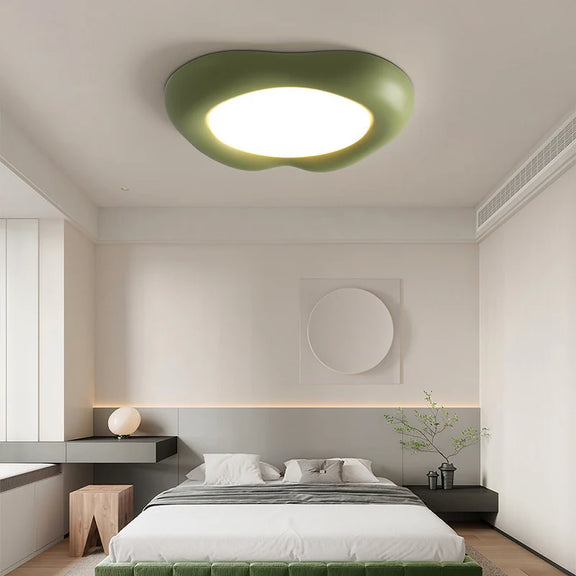 Apple_Shaped_Ceiling_Lamp_1