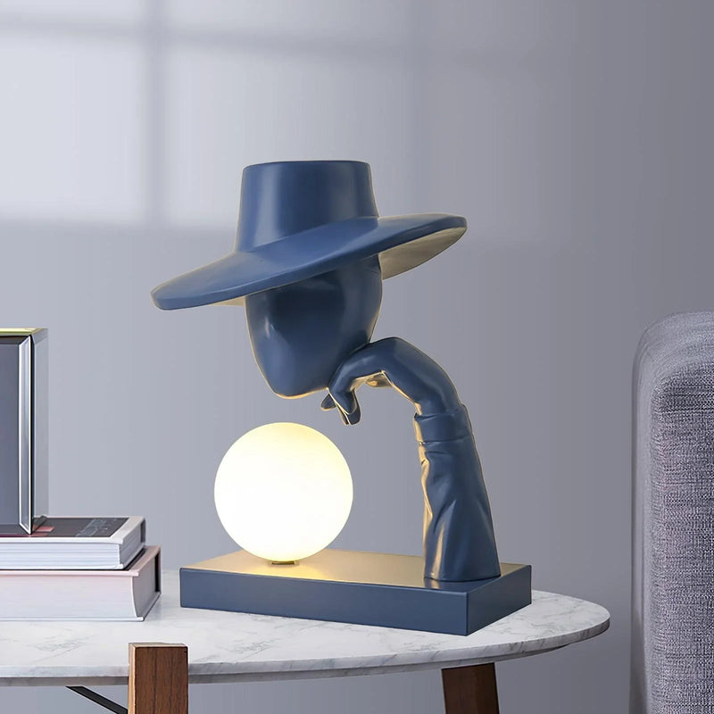 Art_Statue_Table_Lamp_02