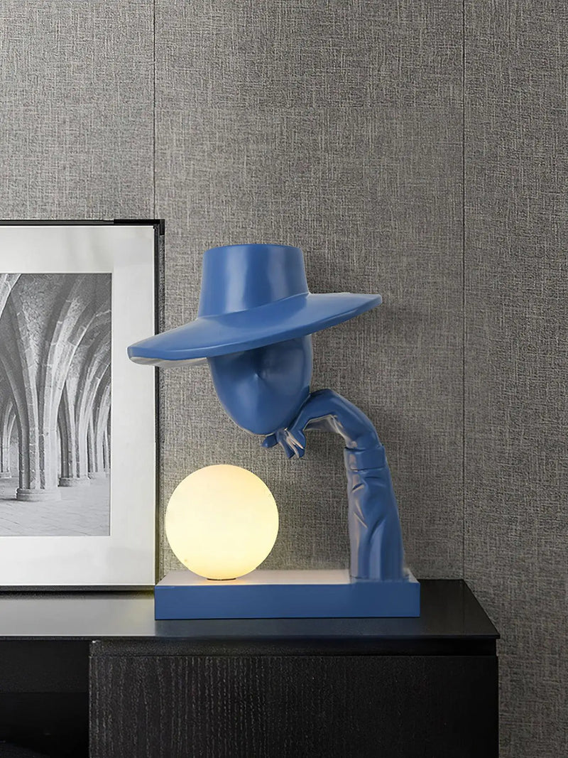Art_Statue_Table_Lamp_04