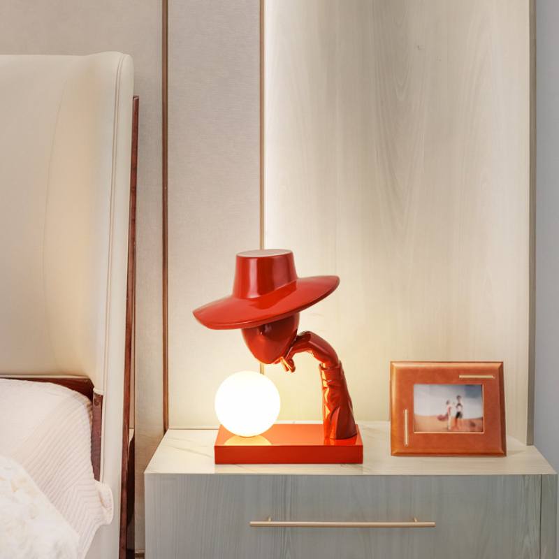 Art_Statue_Table_Lamp_07