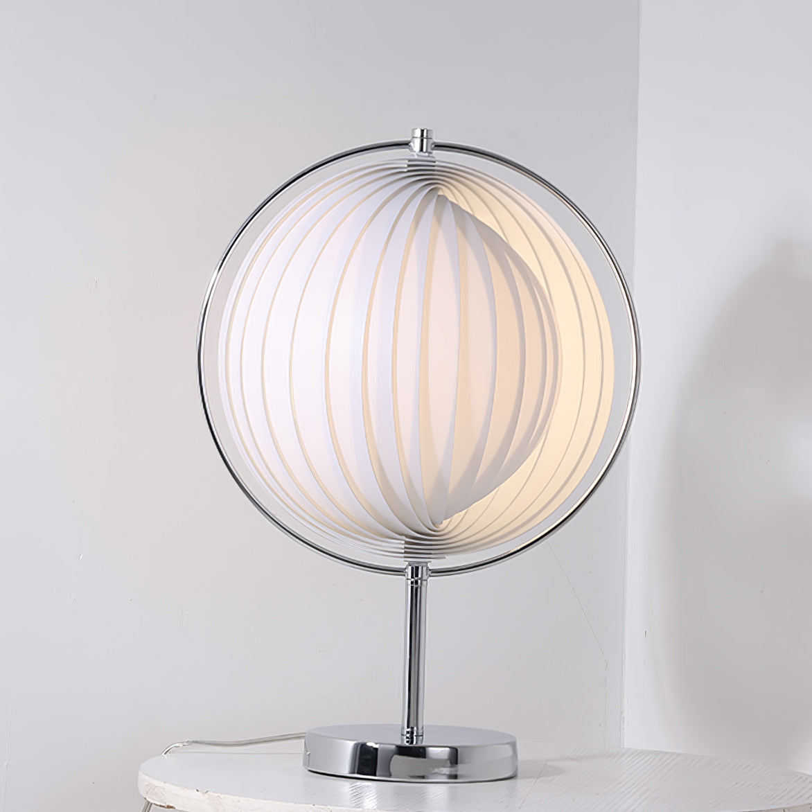 Artistic_Round_Ribbed_Table_Lamp_9