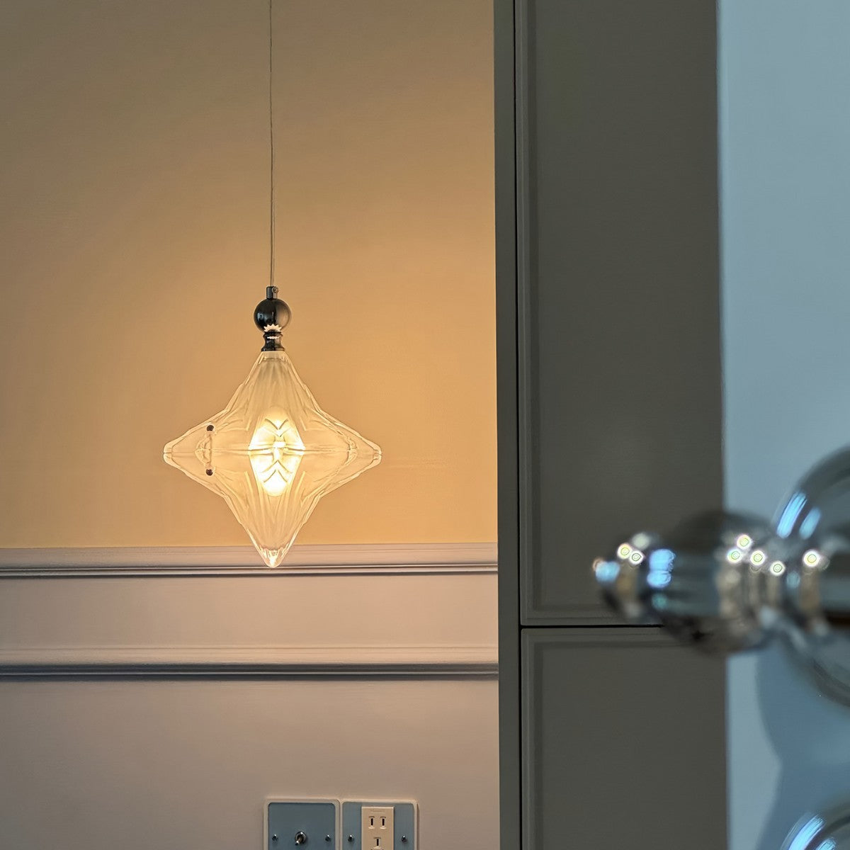 Astra_Star_Pendant_Lamp_01