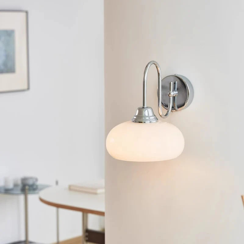 Bauhaus_Curved_Pole_Wall_Lamp_10