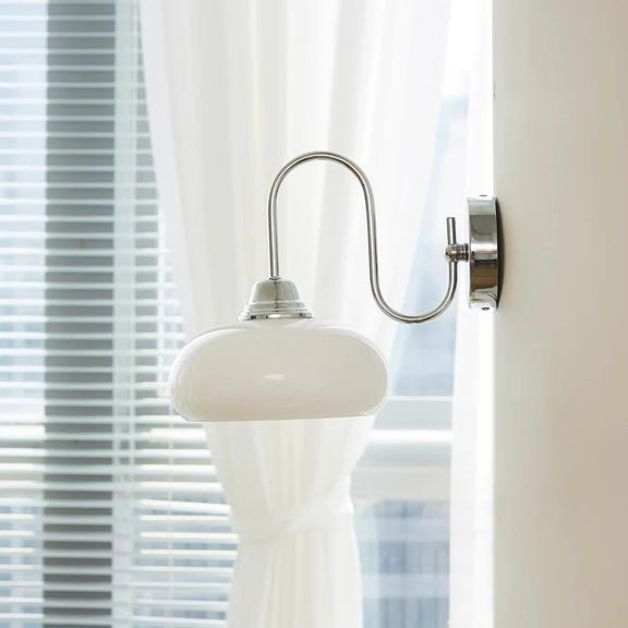 Bauhaus_Curved_Pole_Wall_Lamp_7