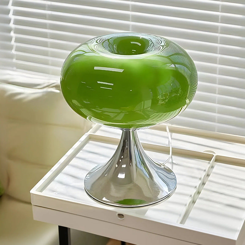 Bauhaus_Dome_Apple_Table_Lamp_1