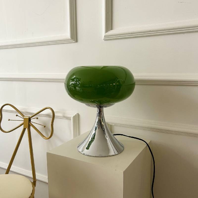 Bauhaus_Dome_Apple_Table_Lamp_5