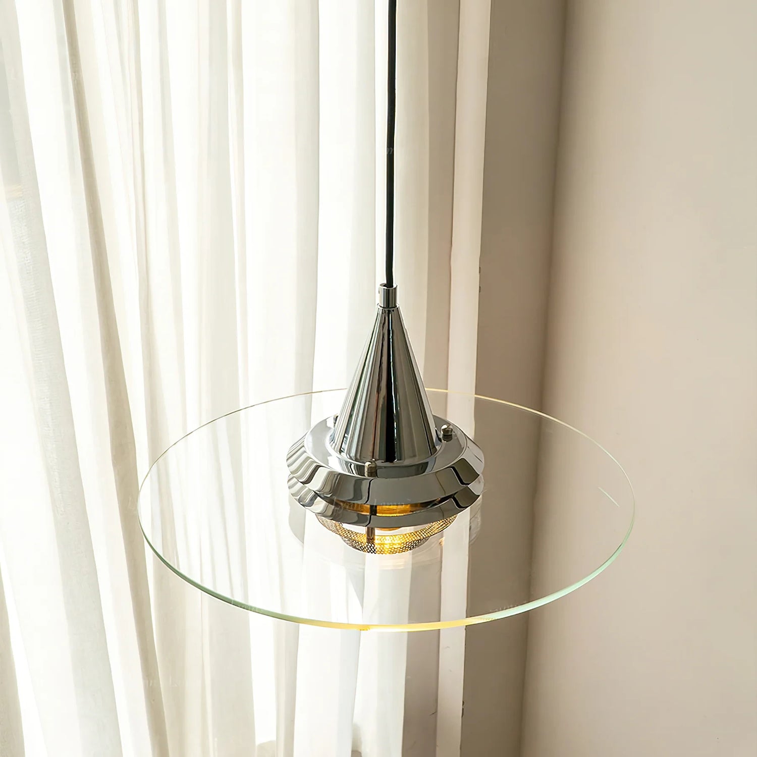 Bauhaus_Glass_Pendant_Lamp_5