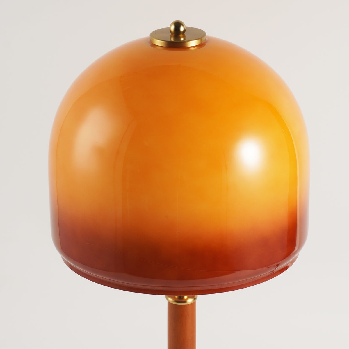Bauhaus_Orange_Table_Lamp_11