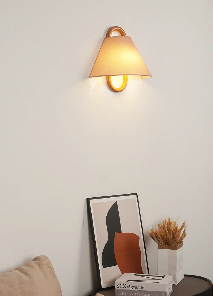 Beech_Solid_Wood_Wall_Lamp_09