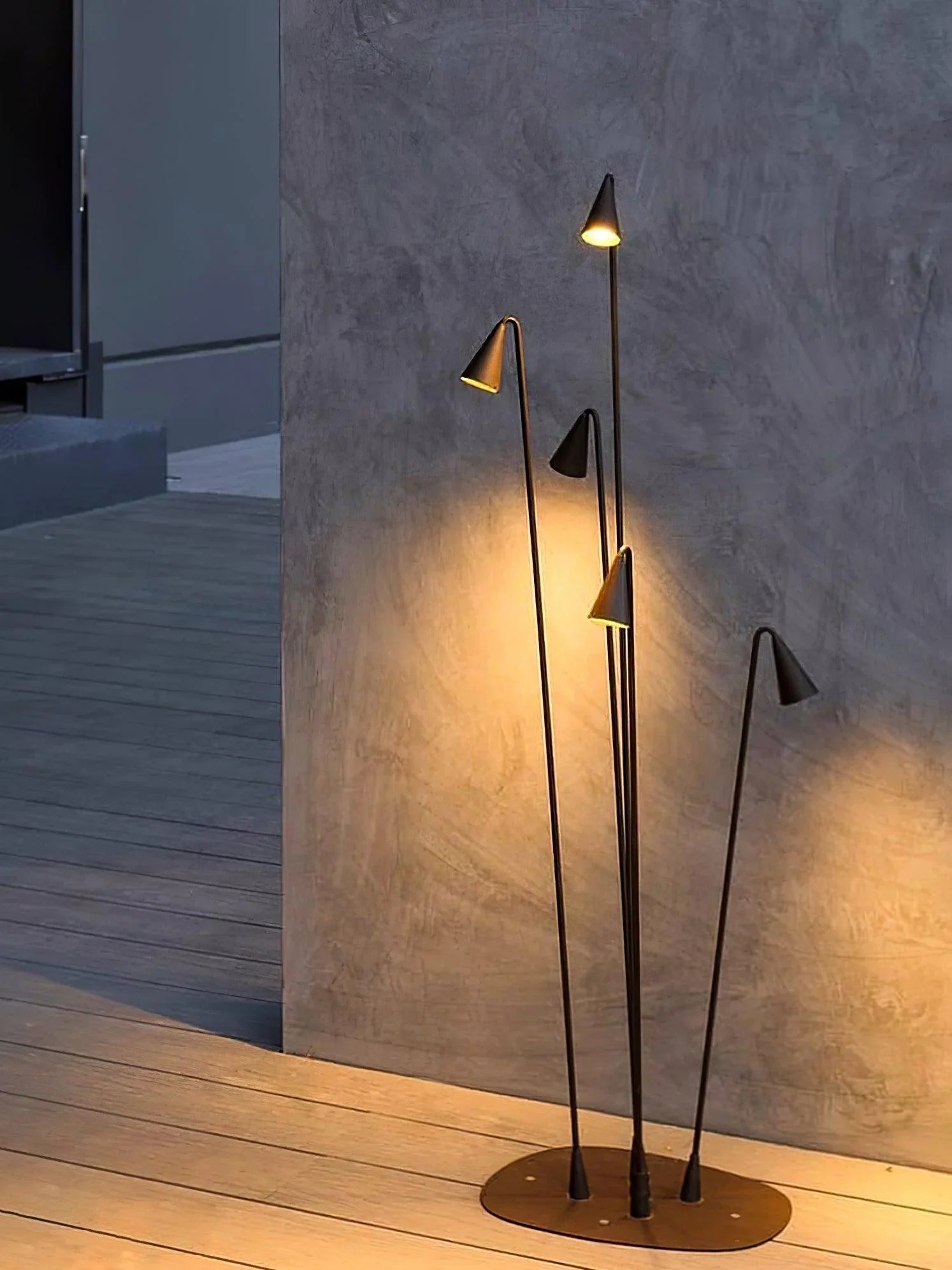 Bellflower_Outdoor_Floor_Lamp_5
