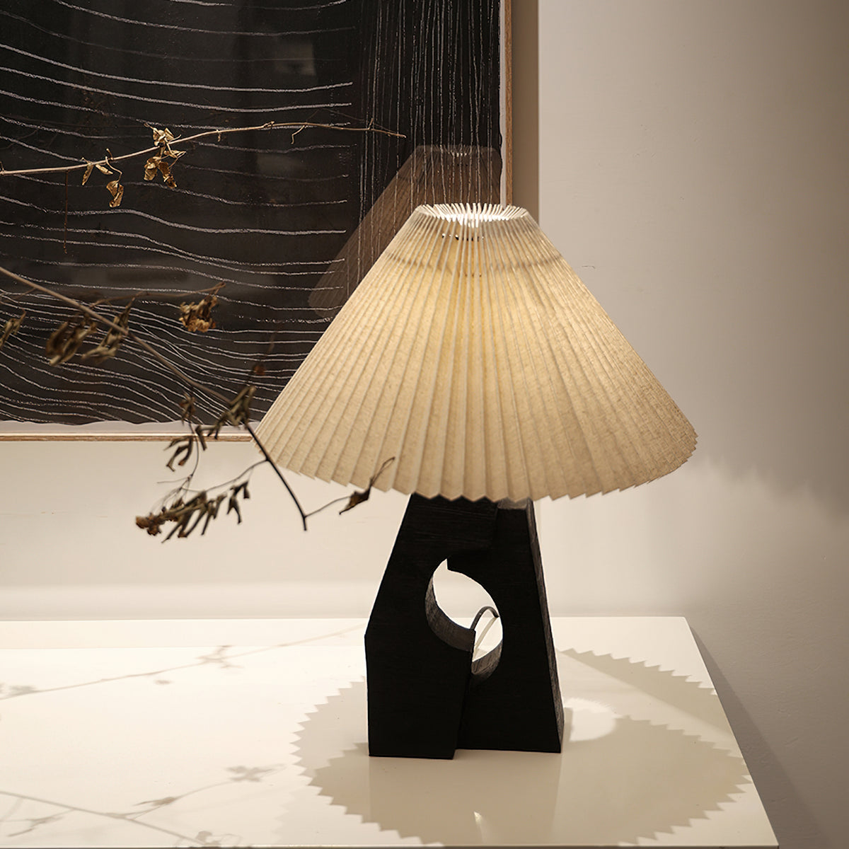 Black_Lattice_Pleat_Table_Lamp_1