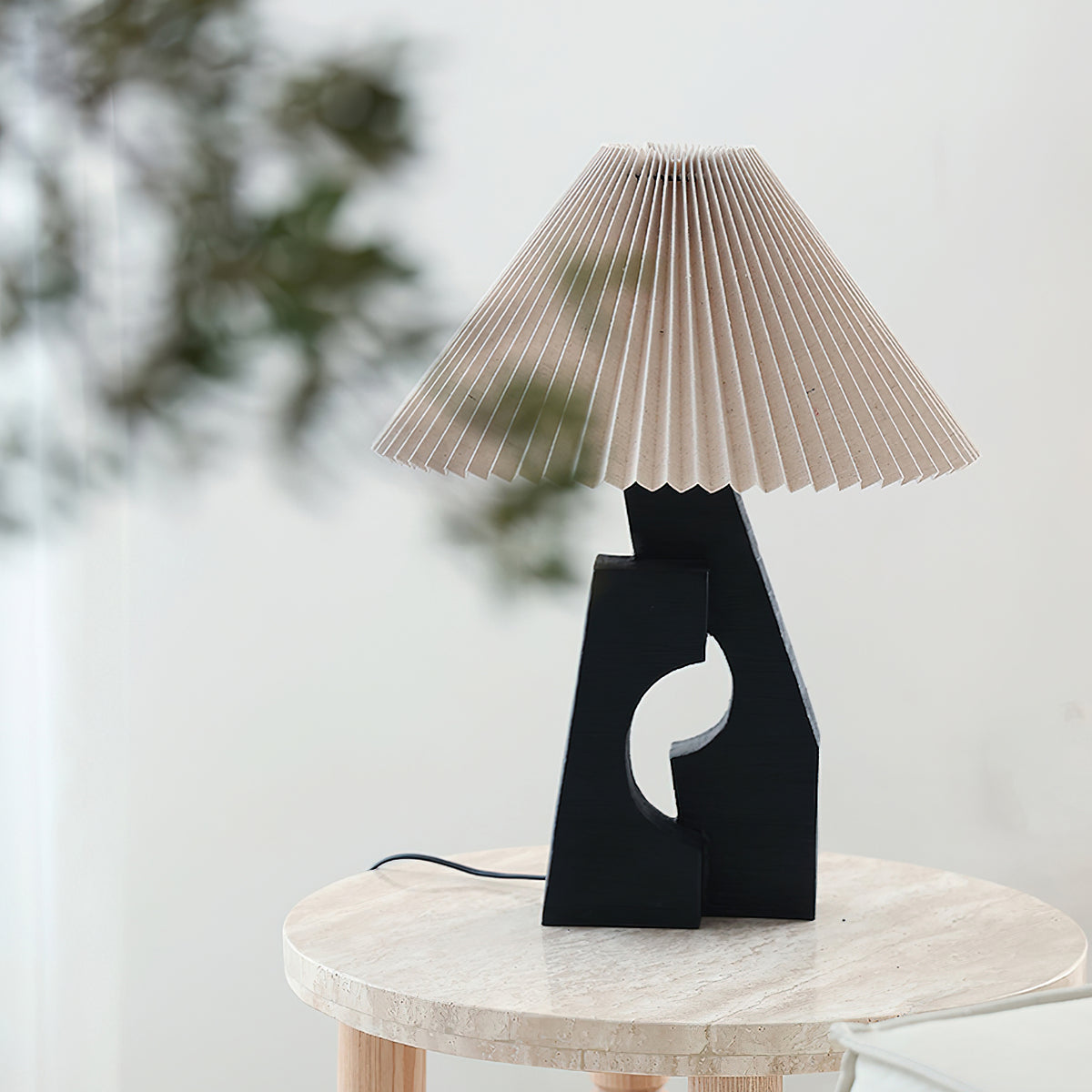 Black_Lattice_Pleat_Table_Lamp_4