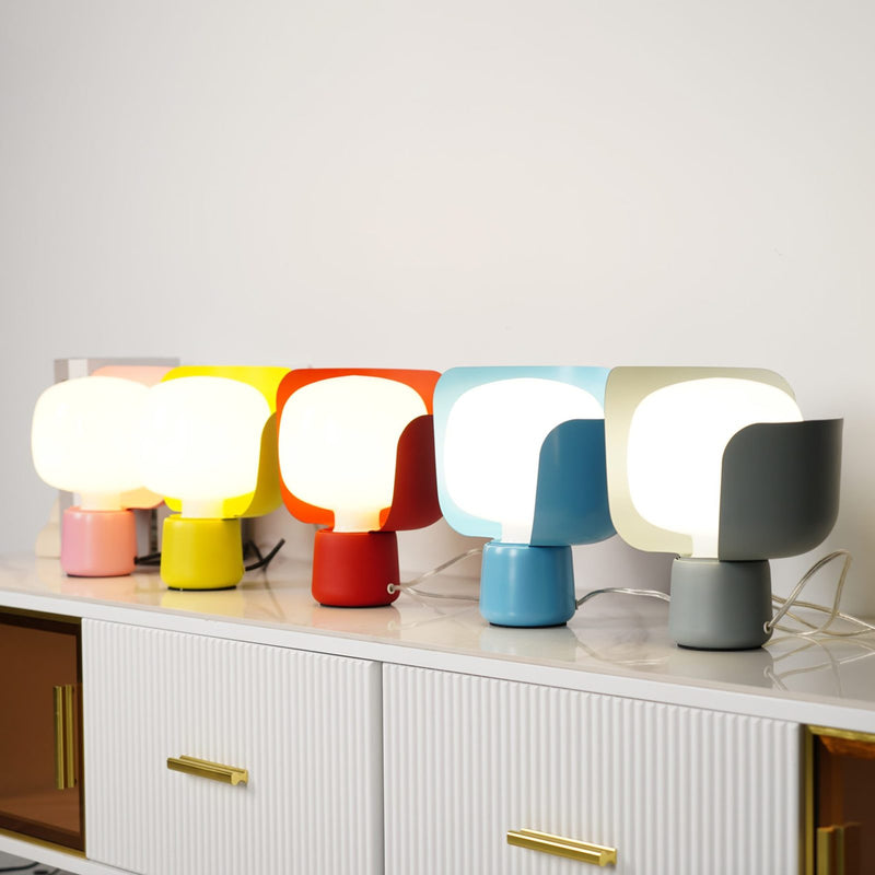 Blom_Decorative_Table_Lamp_1