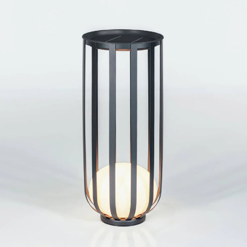 Caro_Garden_Outdoor_Lamp_02