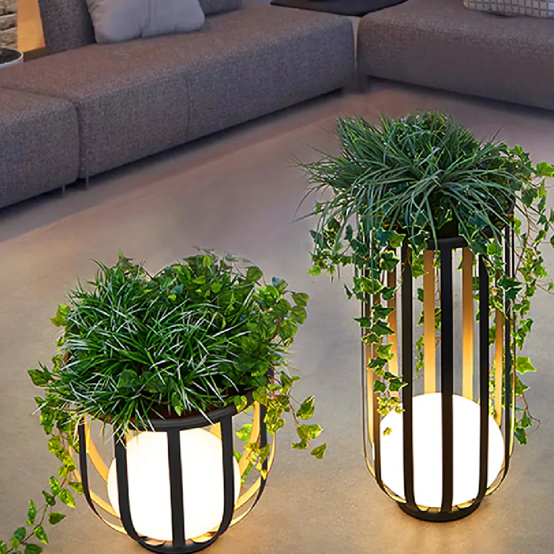 Caro_Garden_Outdoor_Lamp_11