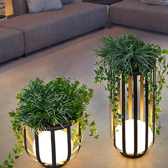 Caro_Garden_Outdoor_Lamp_11