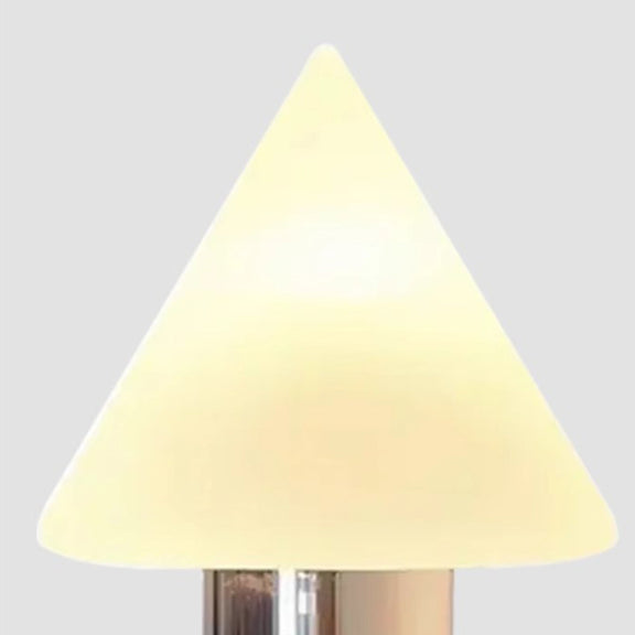 Cone-Shaped_Wall_Lamp_05