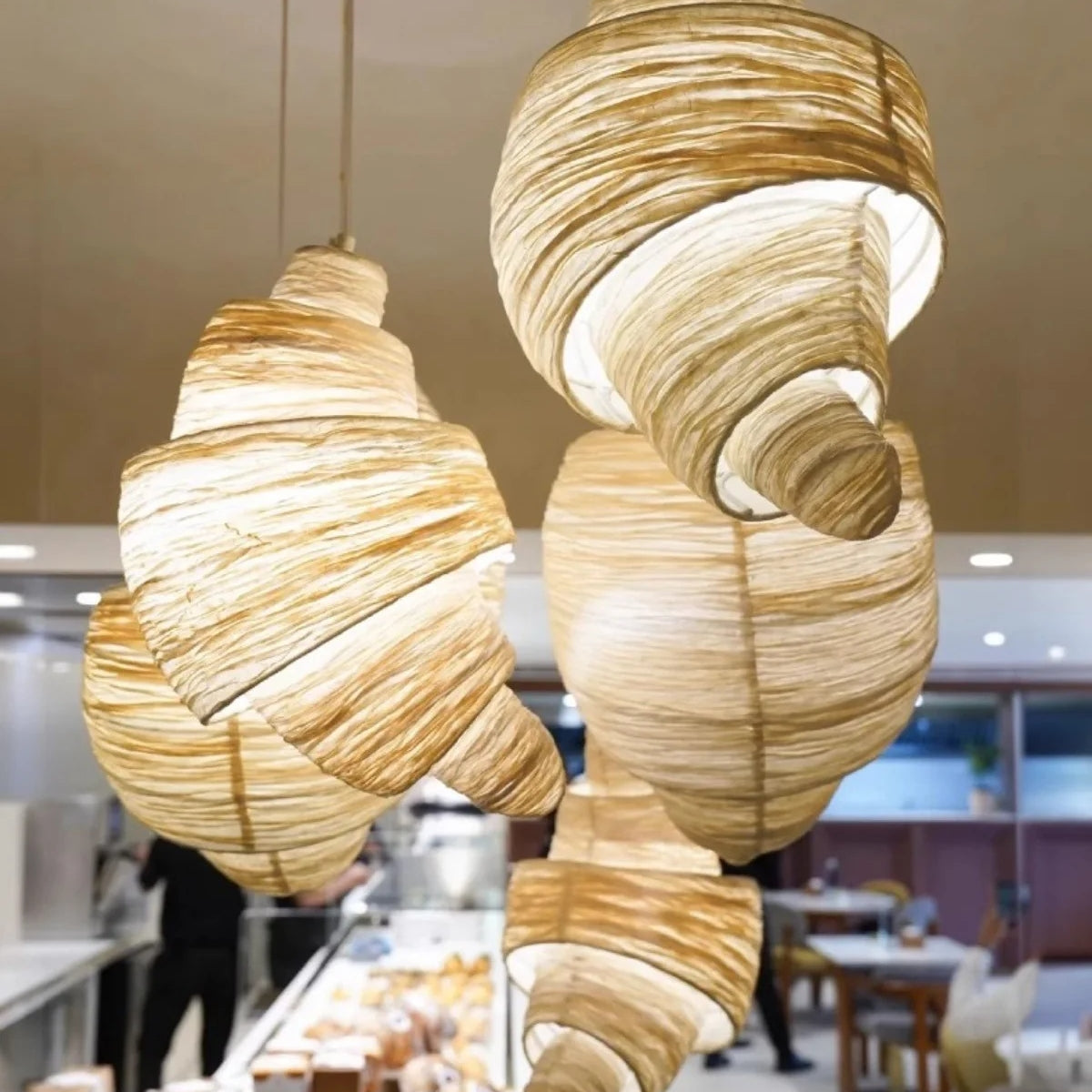 Creative_Croissant_Pendant_Lamp_10