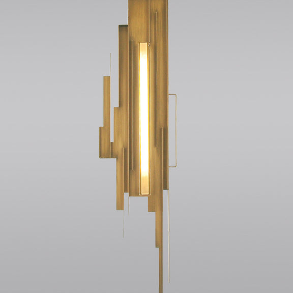 Culpteds_Wall_Lamp_05