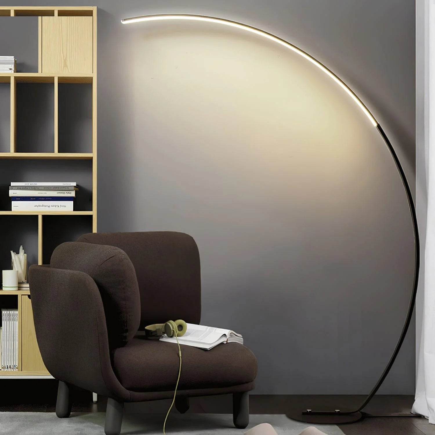 Curve Floor Lamp 2