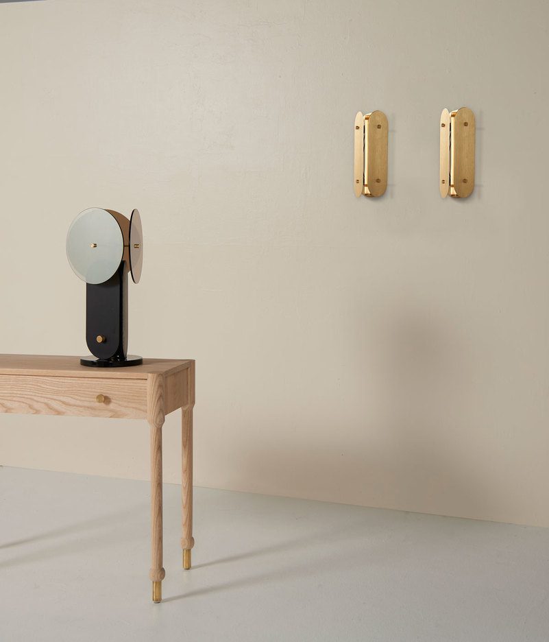 Curved_Modern_Table_Lamp_5