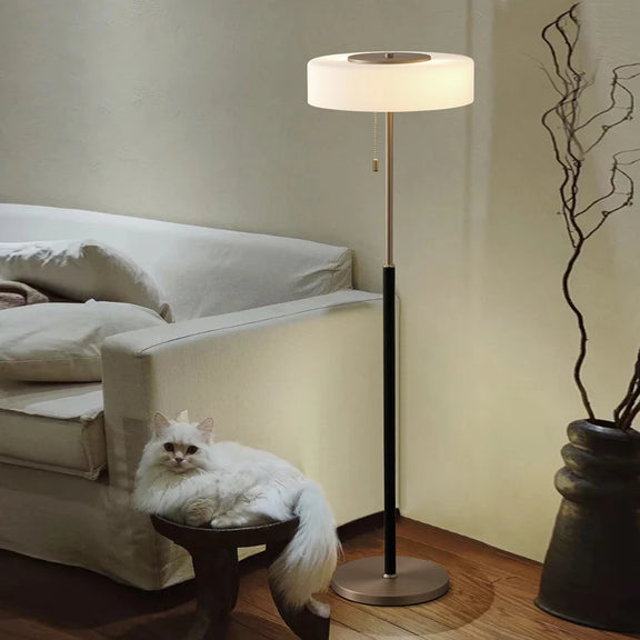 Derkley_Floor_Lamp_03