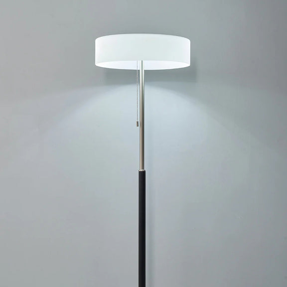 Derkley_Floor_Lamp_04