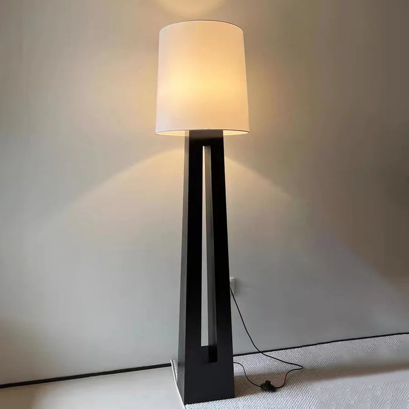 Dinka_Floor_Lamp_5