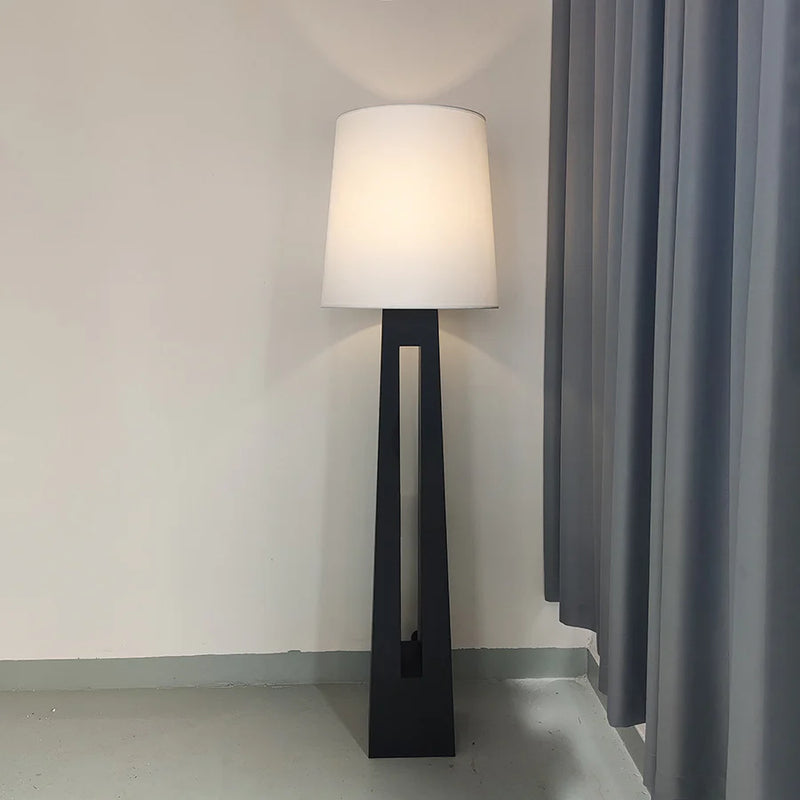 Dinka_Floor_Lamp_7