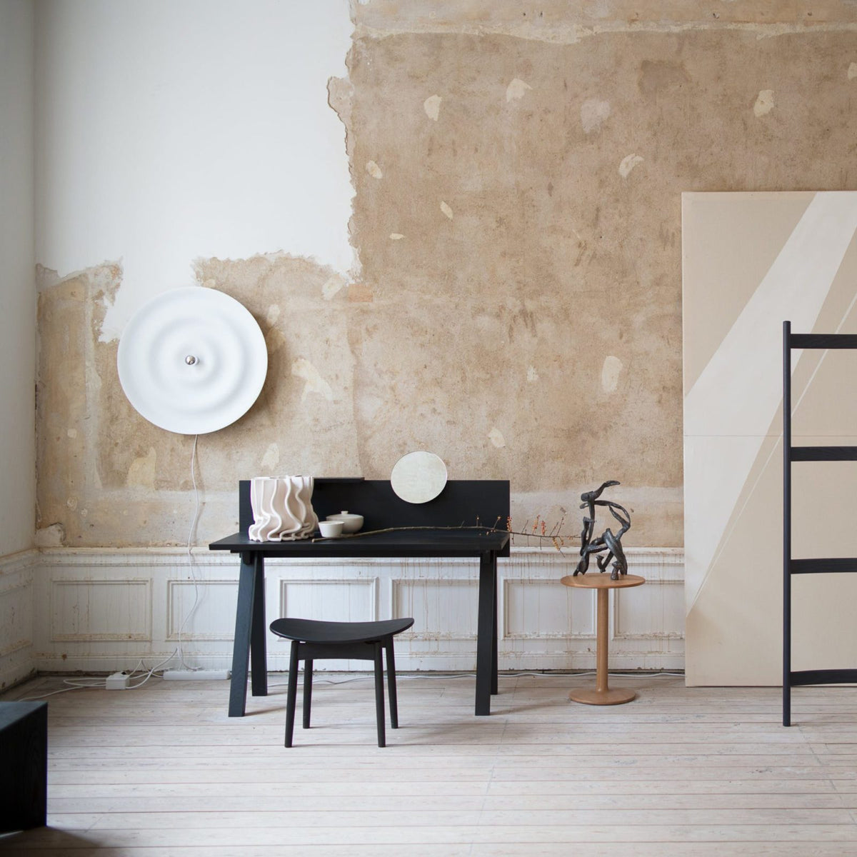 Disc_Wave_Wall_Lamp_10