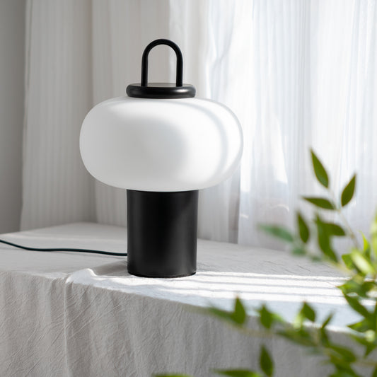 Divo_Simple_Glass_Table_Lamp_07