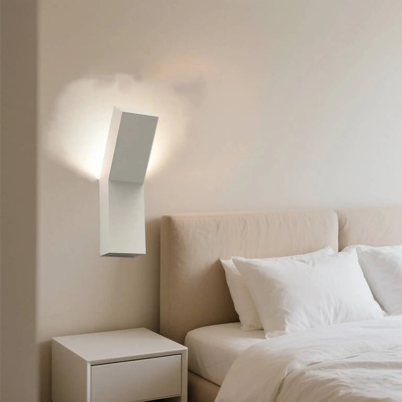 Eared_Plaster_Wall_Lamp_10