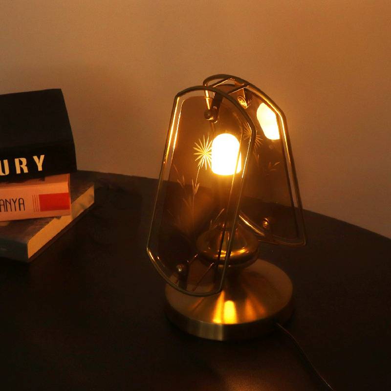 Engraved_Glass_Table_Lamp_4