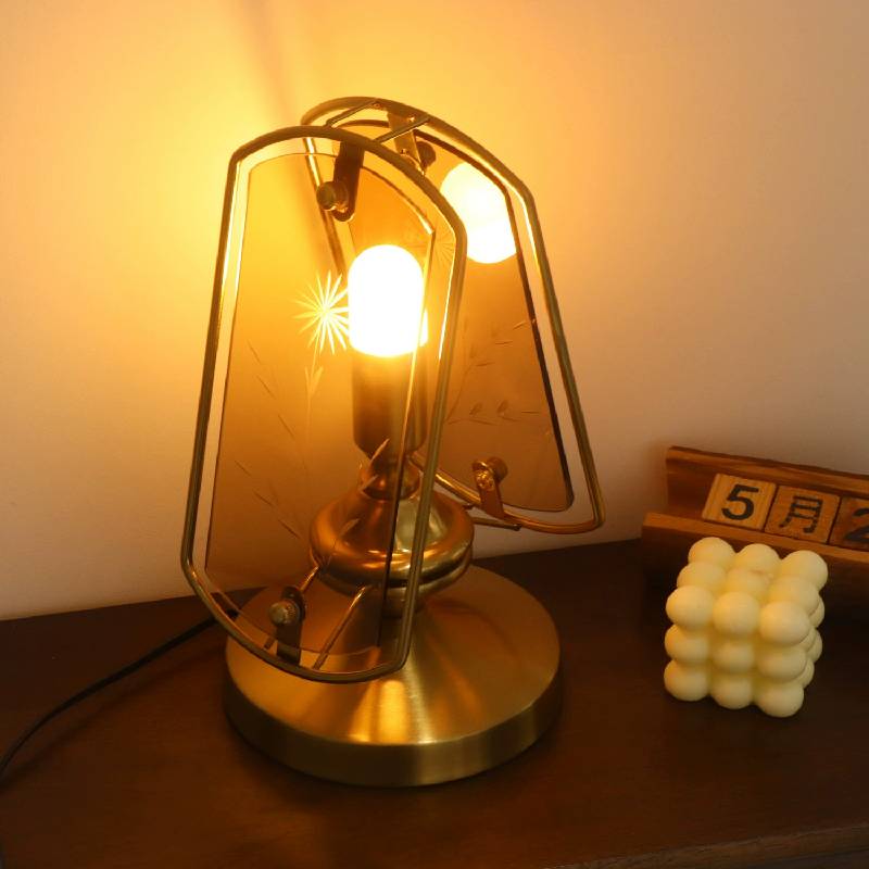 Engraved_Glass_Table_Lamp_5