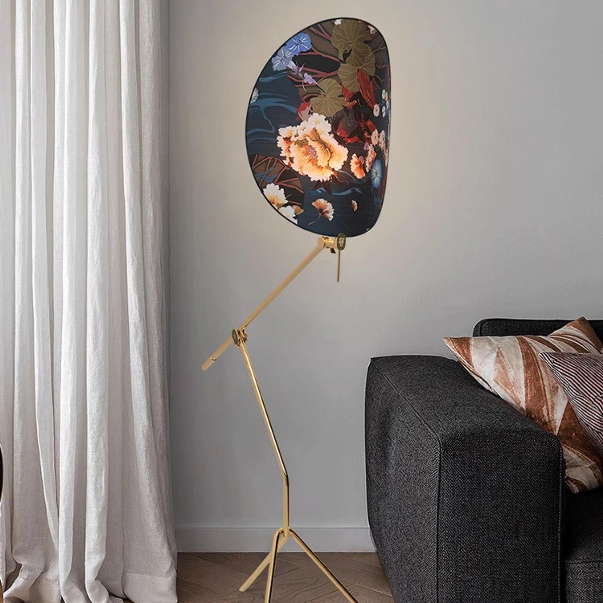 Floral_Nocturne_Floor_Lamp_8