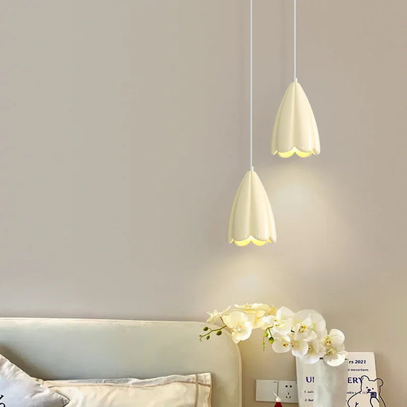 Flower_Bud_Pendant_Lamp_01