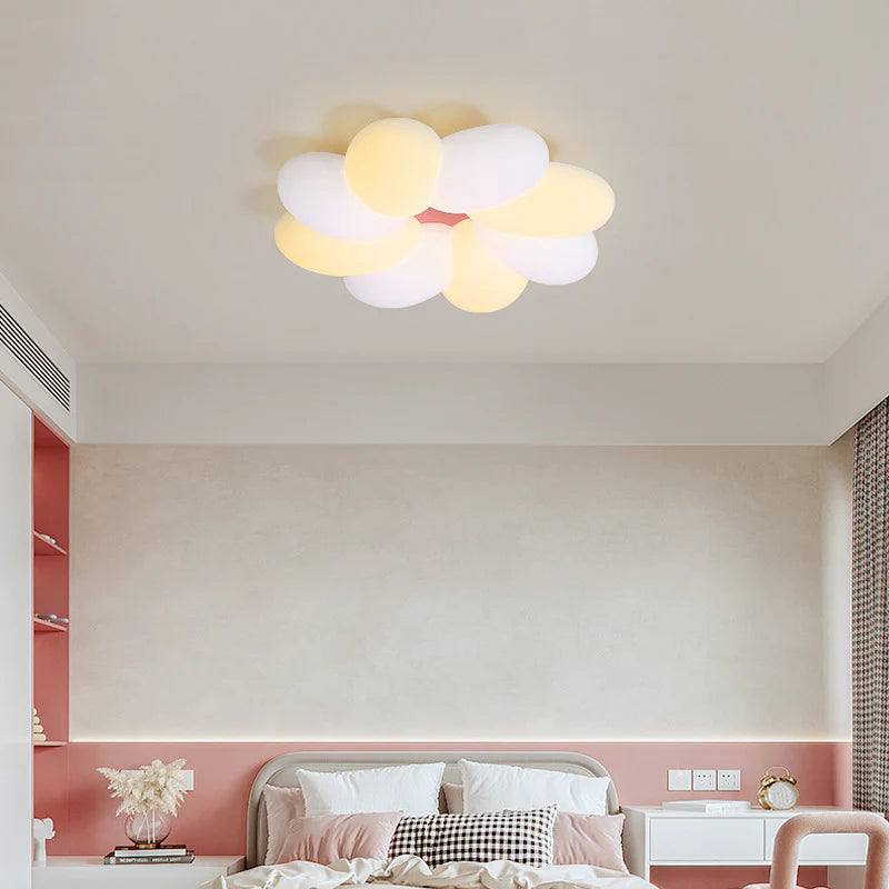 Flower_Petals_Ceiling_Lamp_1