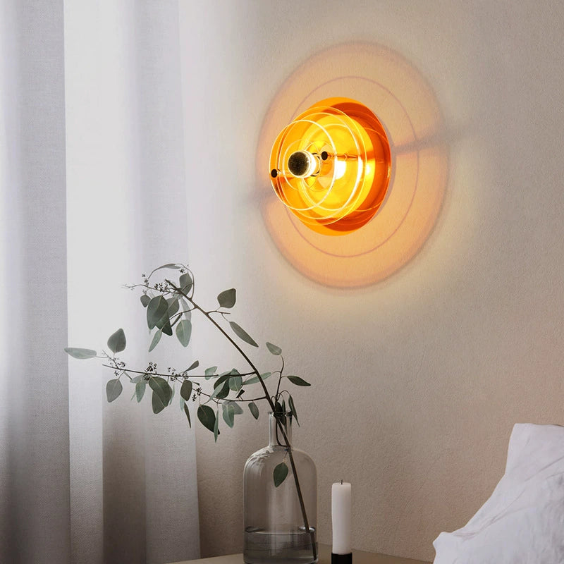 Flying_Saucer_Wall_Lamp_3