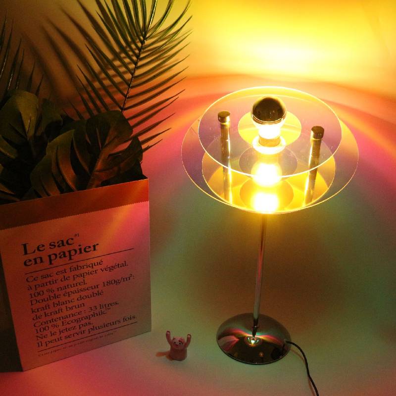 Flying_saucer_table_lamp_6