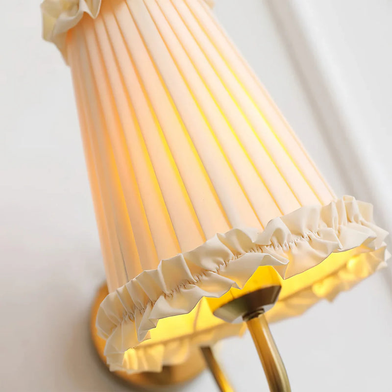 French_pleated_Wall_Lamp_07