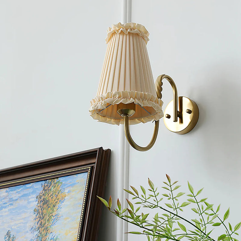 French_pleated_Wall_Lamp_10