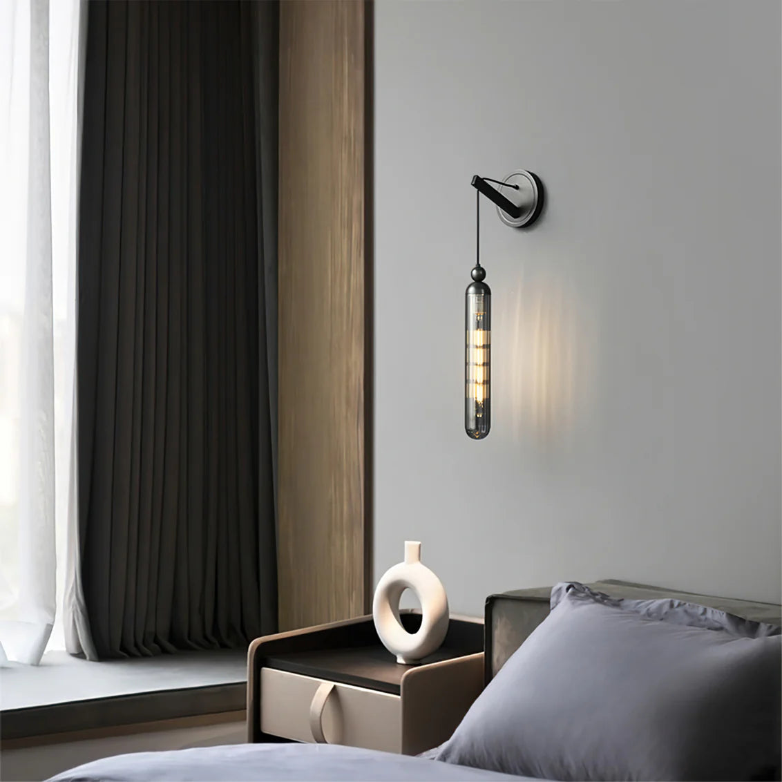 Galen_Wall_Lamp_02
