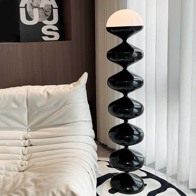 Gallist_Floor_Lamp_03