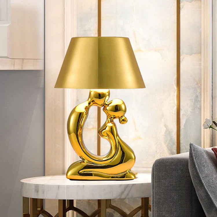 Golden_Affection_Table_Lamp_7
