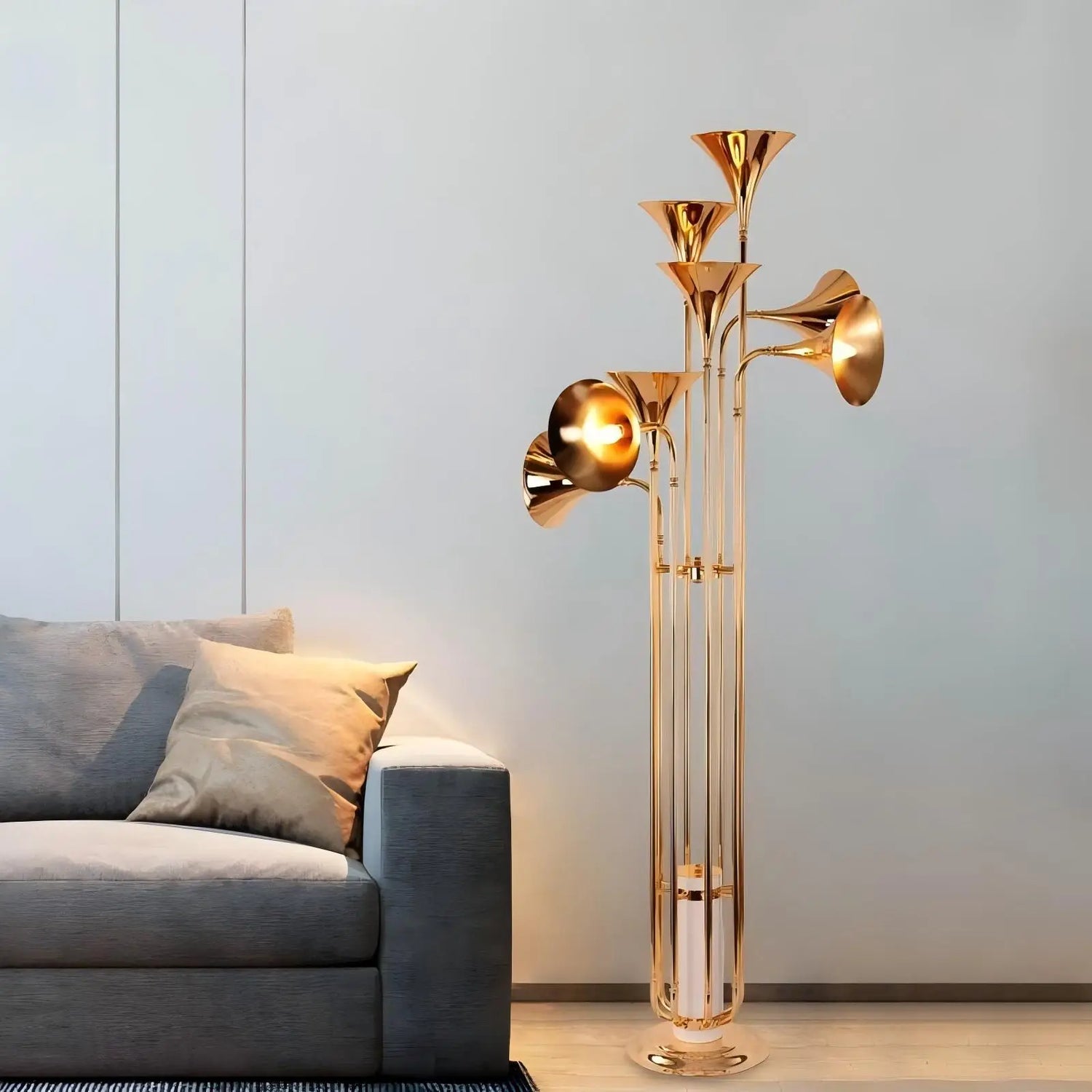 Horn Floor Lamp 2