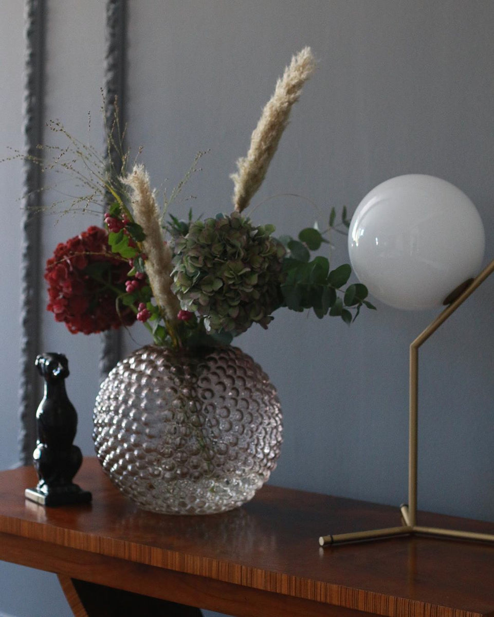 Innovative_Artemide_Table_Lamp_4