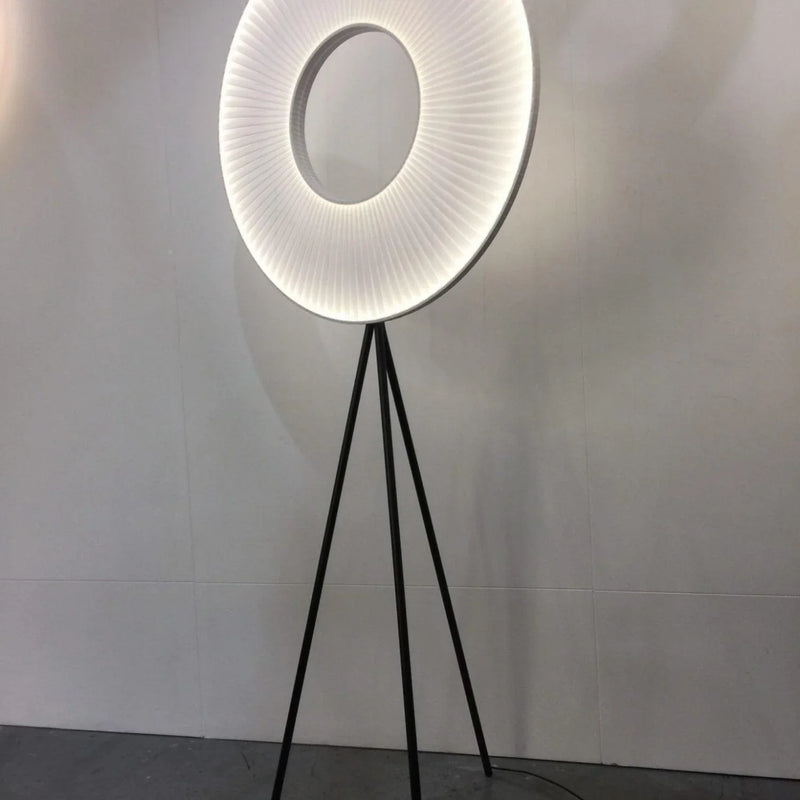 Iris_Floor_Lamp_21